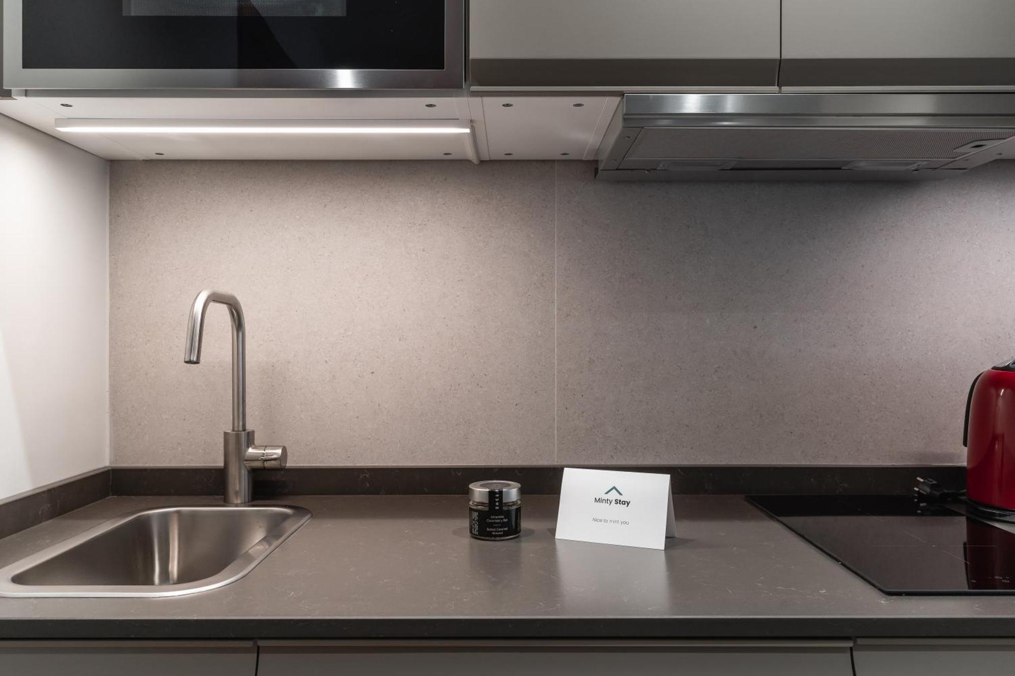 מדריד Laurel-Mintystay Apartments מראה חיצוני תמונה